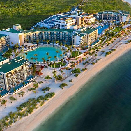 Haven Riviera Cancun (Adults Only) Alfredo V. Bonfil Zewnętrze zdjęcie Aerial view of the resort