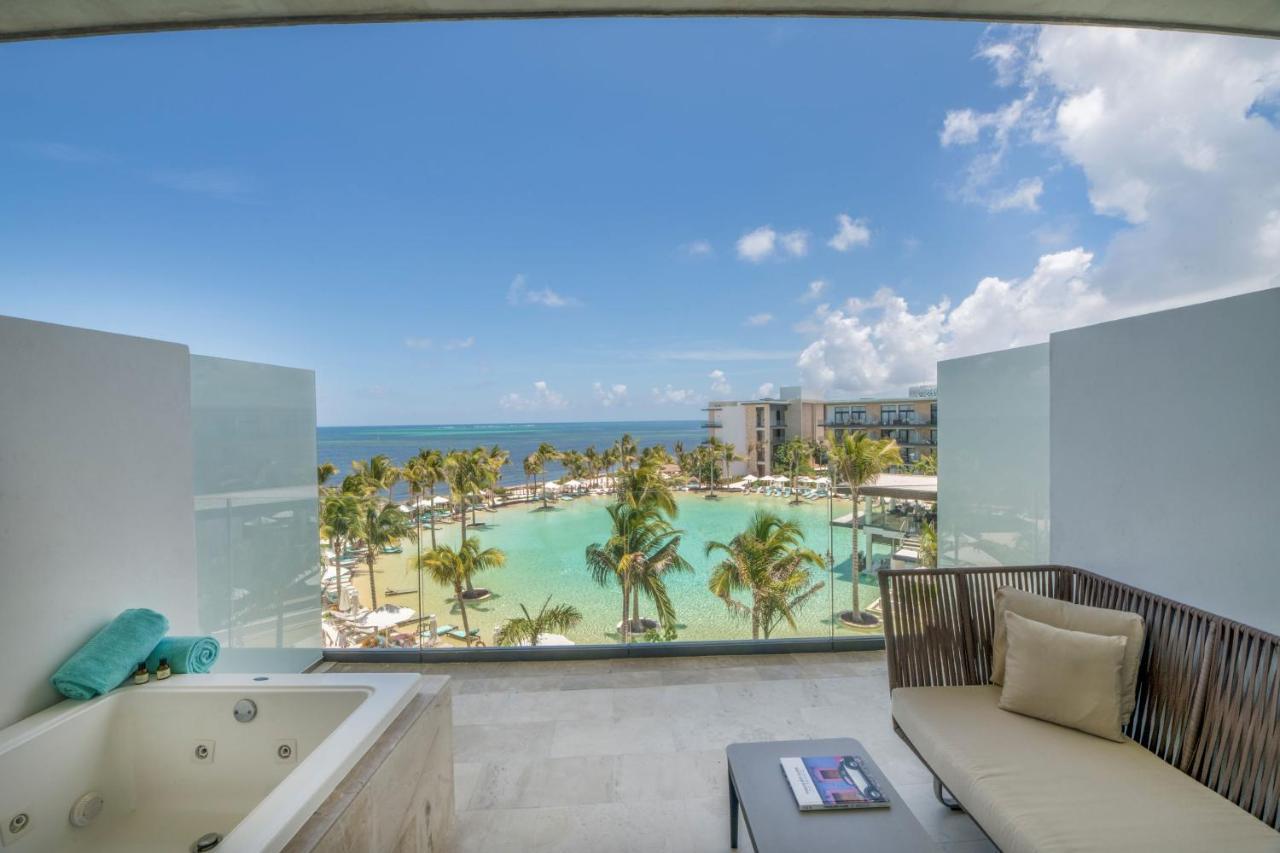 Haven Riviera Cancun (Adults Only) Alfredo V. Bonfil Zewnętrze zdjęcie View from a suite at the Grand Palladium Hotel