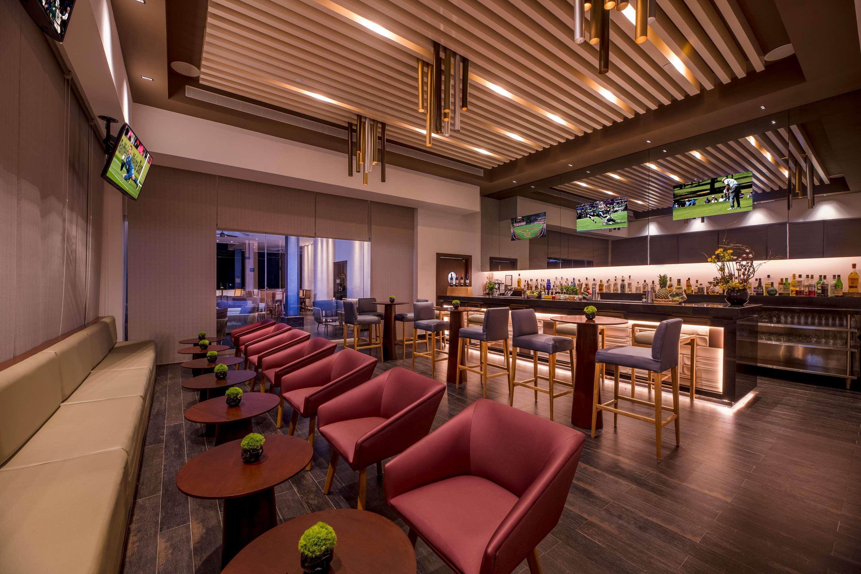 Haven Riviera Cancun (Adults Only) Alfredo V. Bonfil Zewnętrze zdjęcie The lounge at the airport